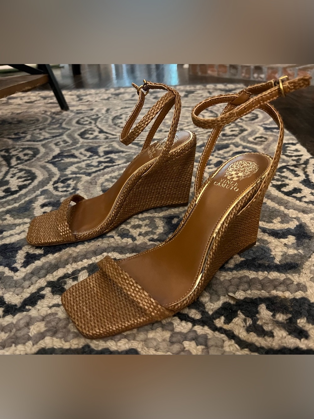 Vince Camuto Wedge sandal size 6.5 - Picture 2 of 8